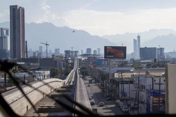 1084522_Monorriel-Prueba-Monterrey_impreso.jpg