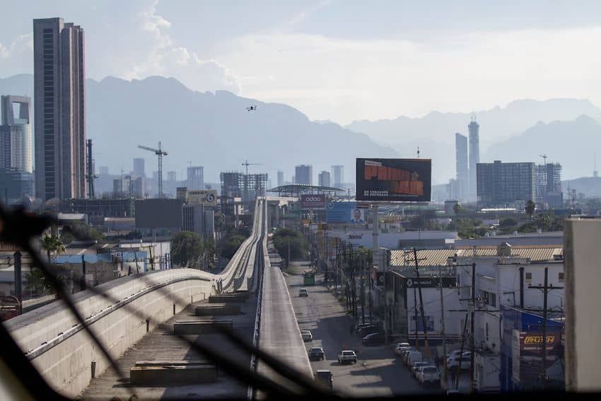 1084522_Monorriel-Prueba-Monterrey_impreso.jpg